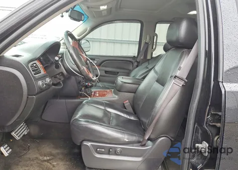 2013 Chevrolet Avalanche Ltz из США, поврежденный, VIN 3GNTKGE74DG238206